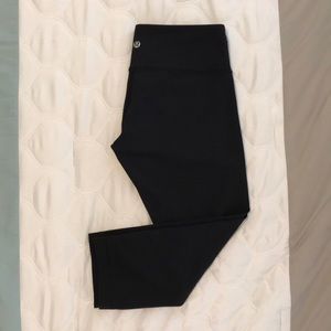 lululemon athletica Pants - Lululemon Capri Yoga Pants lululemon athletica Pants - Lululemon Capri Yoga Pants